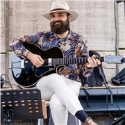 Enseignant Masterclass, Cours de guitare acoustique, électrique, 12 cordes, tout styles de musique et tout niveaux
